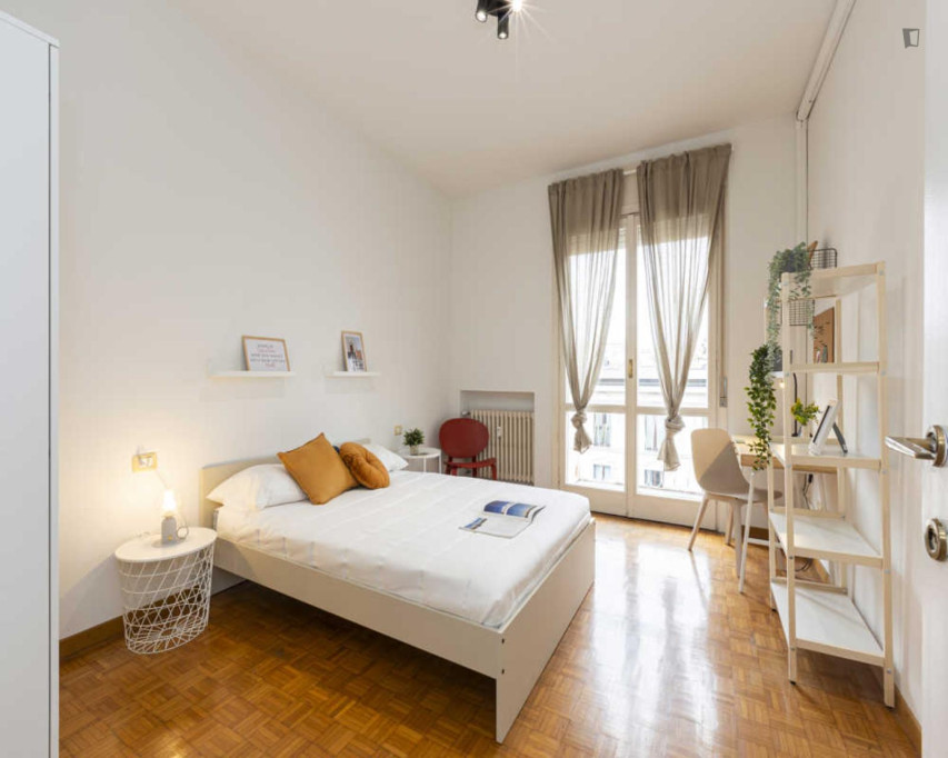 Cool double bedroom in Porta Venezia - Milan - chambre - ImmoJeune