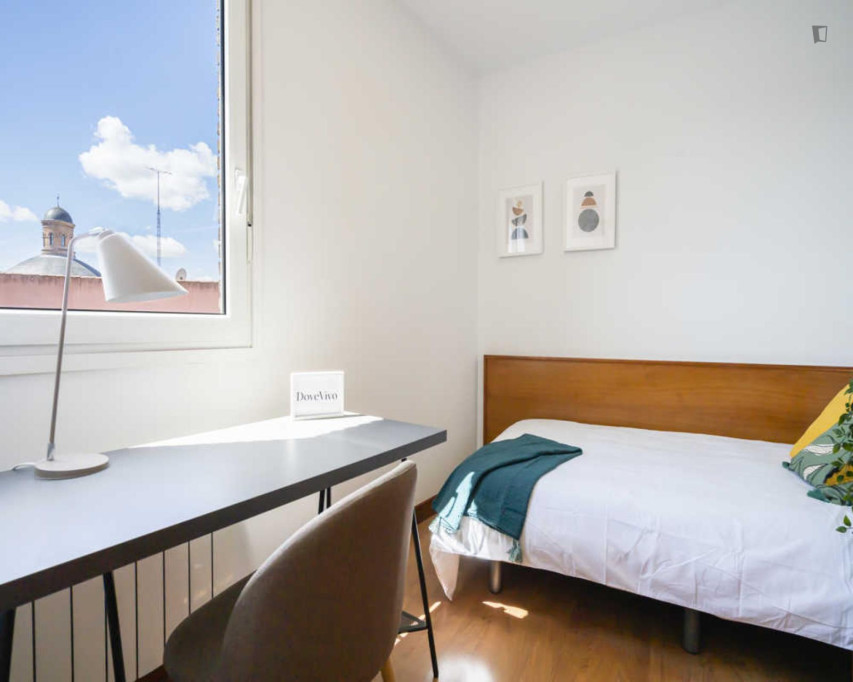 Amazing single ensuite bedroom in Berruguete - Madrid - chambre - ImmoJeune