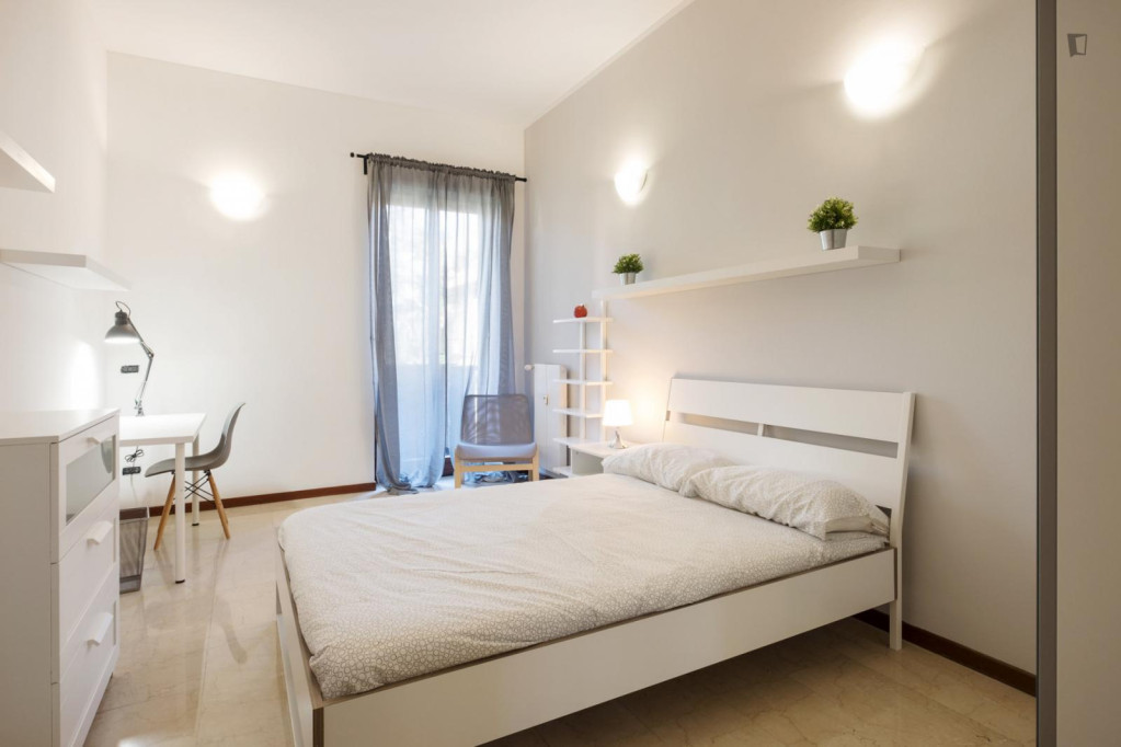 Very nice double bedroom in Porta Romana - Milan - chambre - ImmoJeune