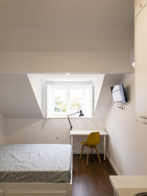 Welcoming studio close to the Universidade de Coimbra - Coimbra - chambre - ImmoJeune