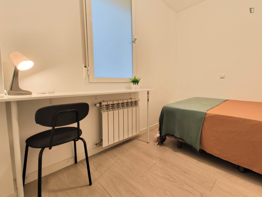 Very cosy double bedroom in Lavapiés-Embajadores - Madrid - chambre - ImmoJeune
