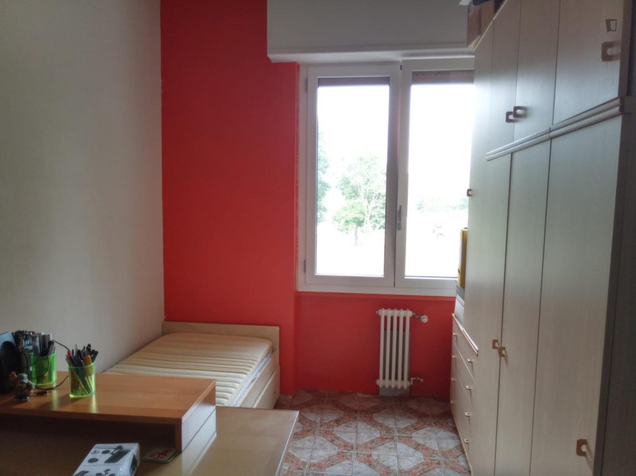 Single Bed in Shared Bedroom Milan - Milan - chambre - ImmoJeune