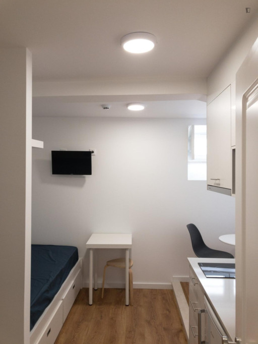 Nice studio in the Sun neighbourhood of Coimbra - Coimbra - chambre - ImmoJeune
