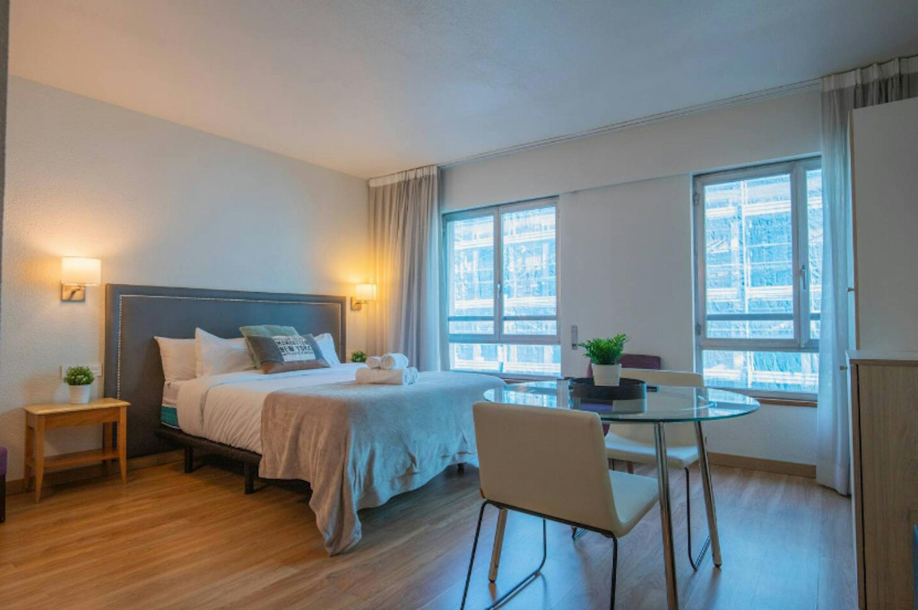 Calle de Leganitos, Madrid - Madrid - chambre - ImmoJeune