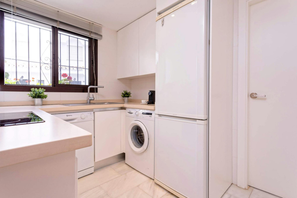 Avenida las Mimosas, Marbella - Marbella - chambre - ImmoJeune