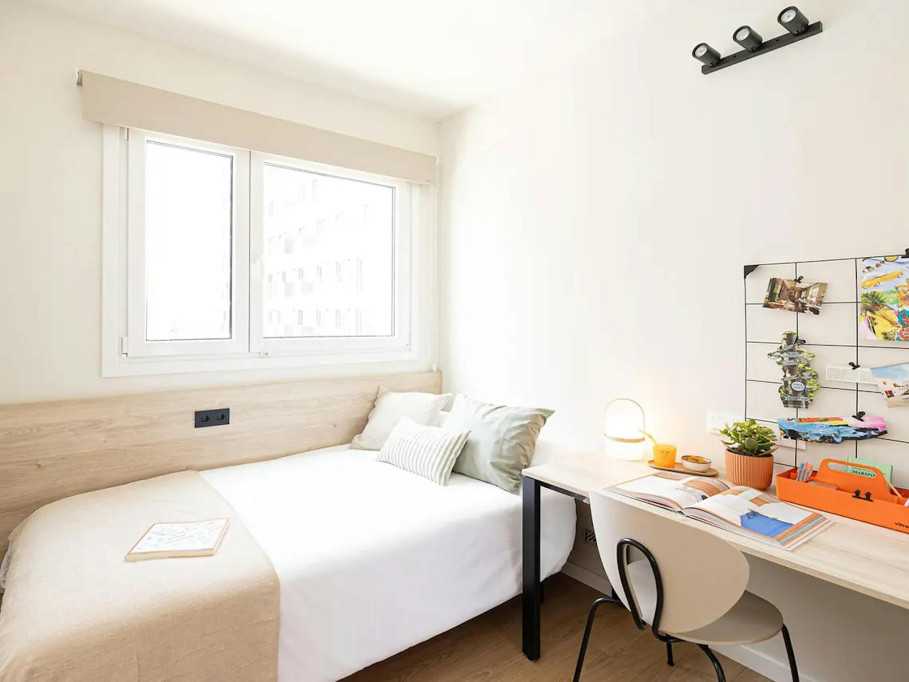 Avinguda de Jaume I, Terrassa - Terrassa - chambre - ImmoJeune
