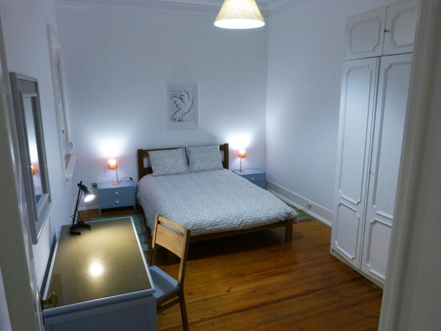 Avenida Praia da Vitória, Lisbon - Lisbonne - chambre - ImmoJeune