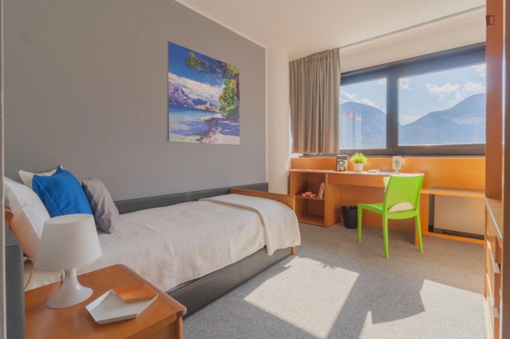 Ensuite single bedroom in North Trento - Trento - chambre - ImmoJeune