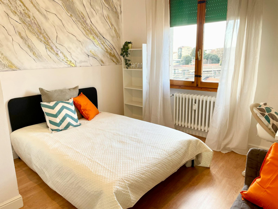 Via Piero Puccioni, Florence - Florence - chambre - ImmoJeune