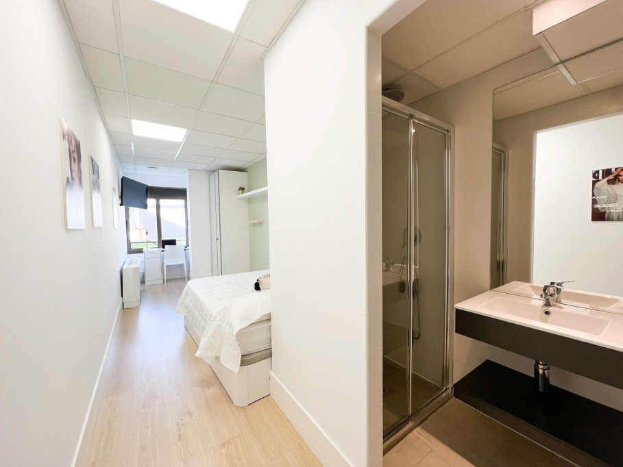 Calle de San Bernardo, Madrid - Madrid - chambre - ImmoJeune