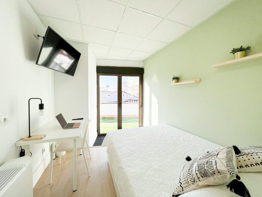 Calle de San Bernardo, Madrid - Madrid - chambre - ImmoJeune