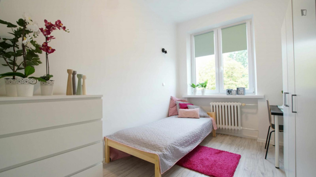 Neat and cosy single bedroom in Fabryczna - Lodz - chambre - ImmoJeune