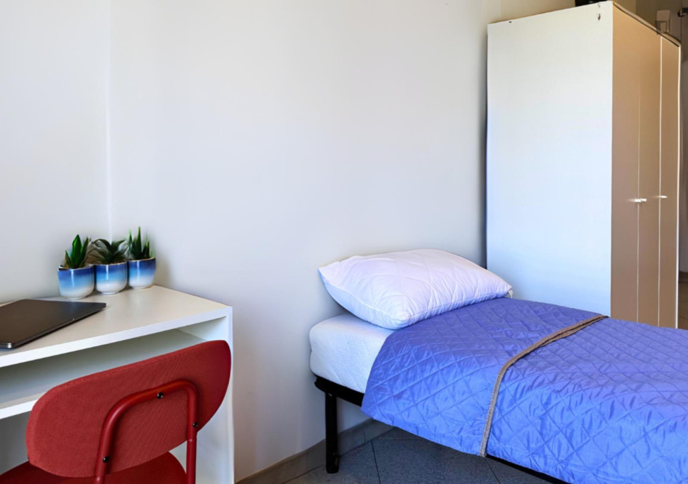 Corso Giulio Cesare - TUTTO INCLUSO, TERRAZZO PRIVATO - Turin - chambre - ImmoJeune