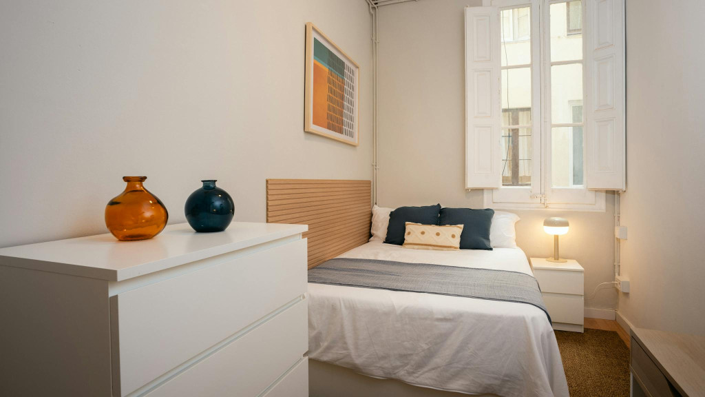 Gran Via de les Corts Catalanes, Barcelona - Barcelone - chambre - ImmoJeune