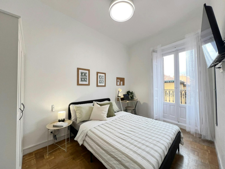 Calle de San Bernardo, Madrid - Madrid - chambre - ImmoJeune