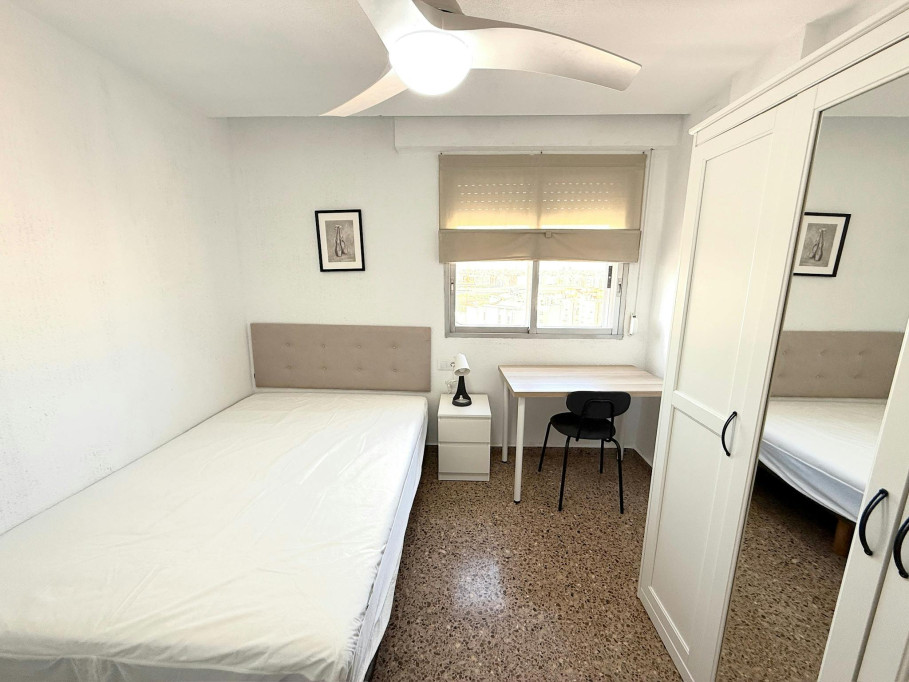 Avinguda del Doctor Waksman, Valencia - Valence - chambre - ImmoJeune