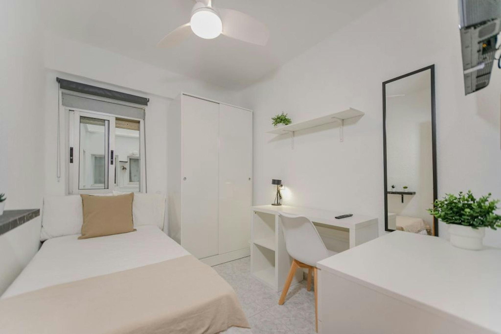 Avenida del General Avilés, Valencia - Valence - chambre - ImmoJeune