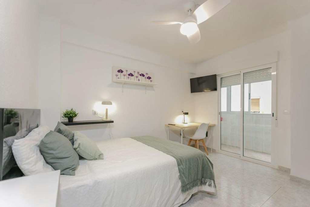Avenida del General Avilés, Valencia - Valence - chambre - ImmoJeune