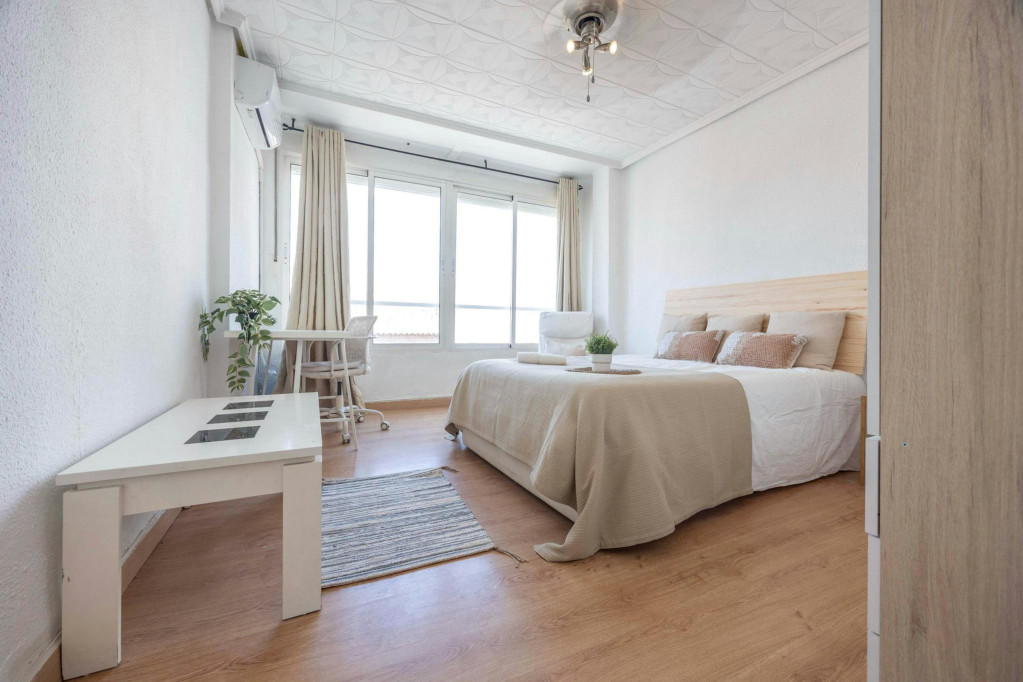 Carrer de Mistral, Valencia - Valence - chambre - ImmoJeune