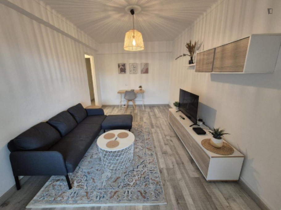 Irresistible 3 Bedroom Apartment close to Califórnia Beach - Setubal - chambre - ImmoJeune