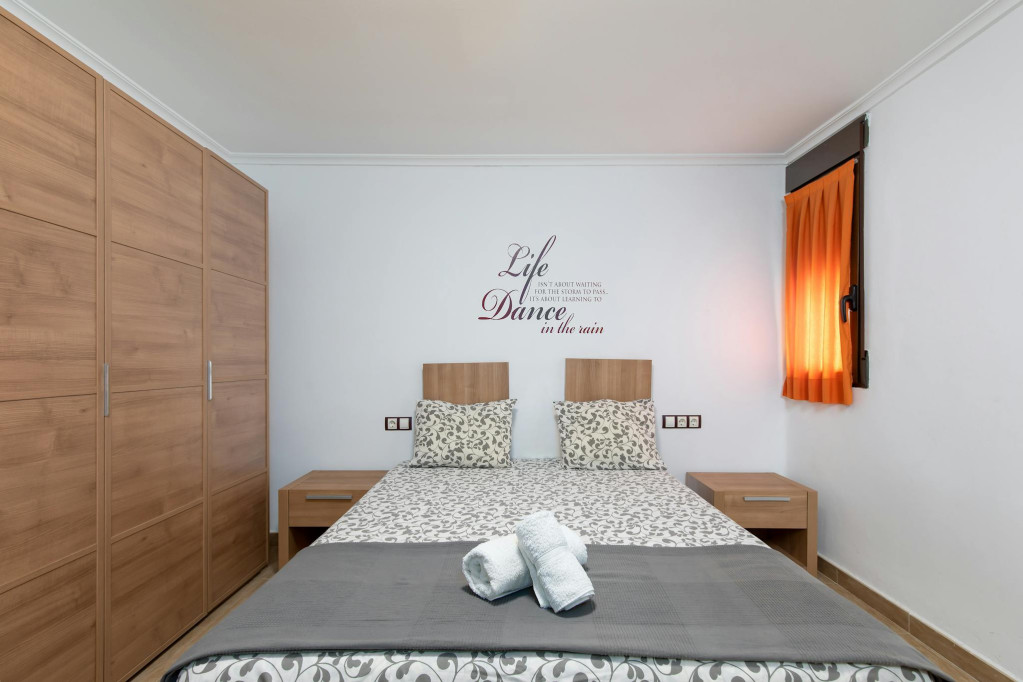 Calle Ramón de Rocafull, Valencia - Valence - chambre - ImmoJeune