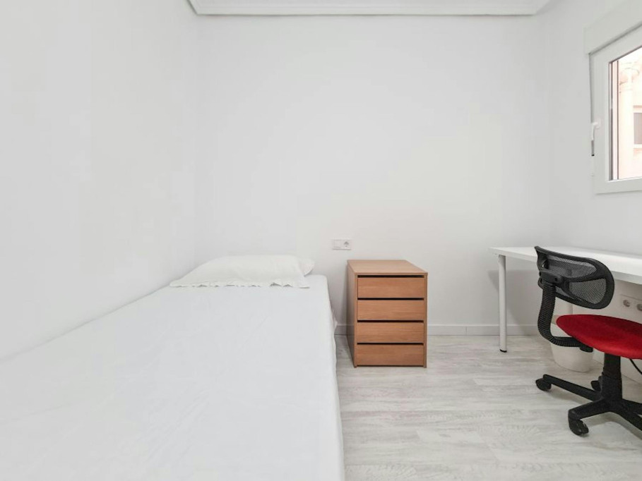 Carrer de Ramiro de Maeztu, Valencia - Valence - chambre - ImmoJeune