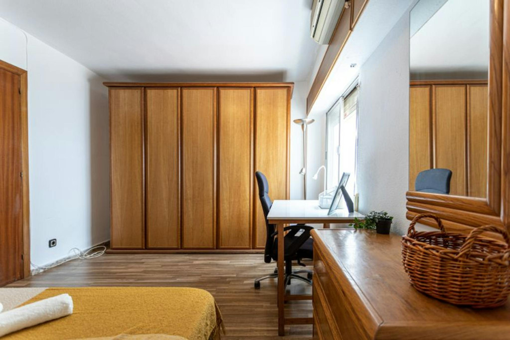Carrer del Poeta Más i Ros, Valencia - Valence - chambre - ImmoJeune
