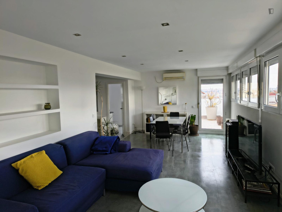 Bright penthouse with terrace - Fuente del Berro Barrio Salamanca - Madrid - chambre - ImmoJeune