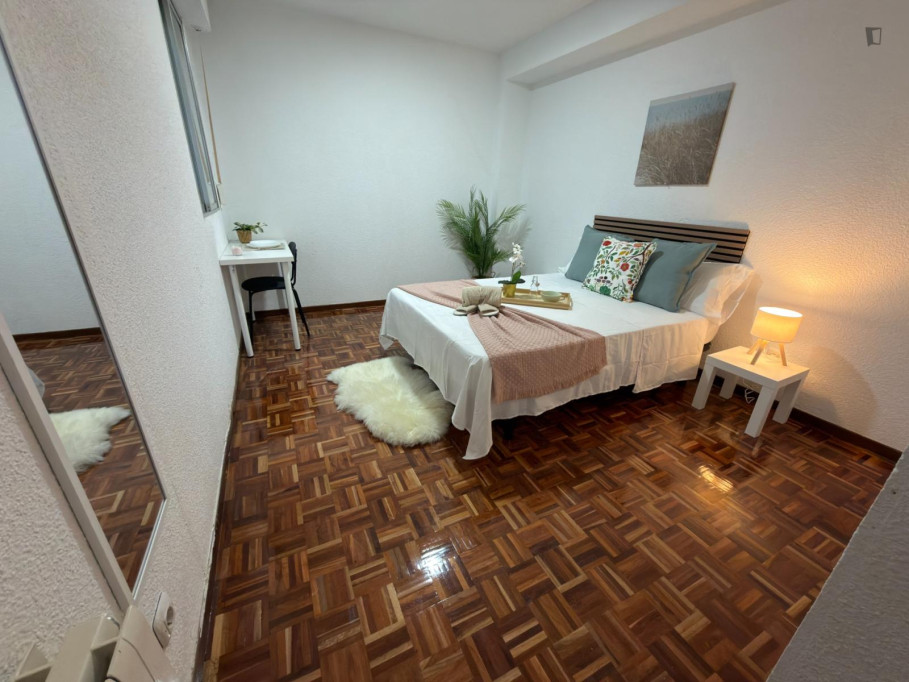 Neat and cosy double bedroom in Getafe - Madrid - chambre - ImmoJeune