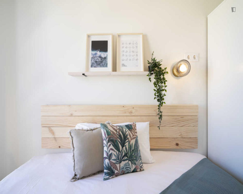 Modern single bedroom near the Moncloa - Madrid - chambre - ImmoJeune