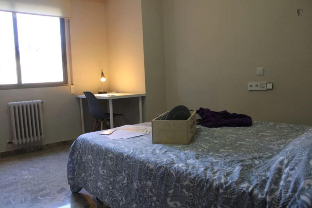 Pleasant double bedroom in Sant Francesc - Valence - chambre - ImmoJeune