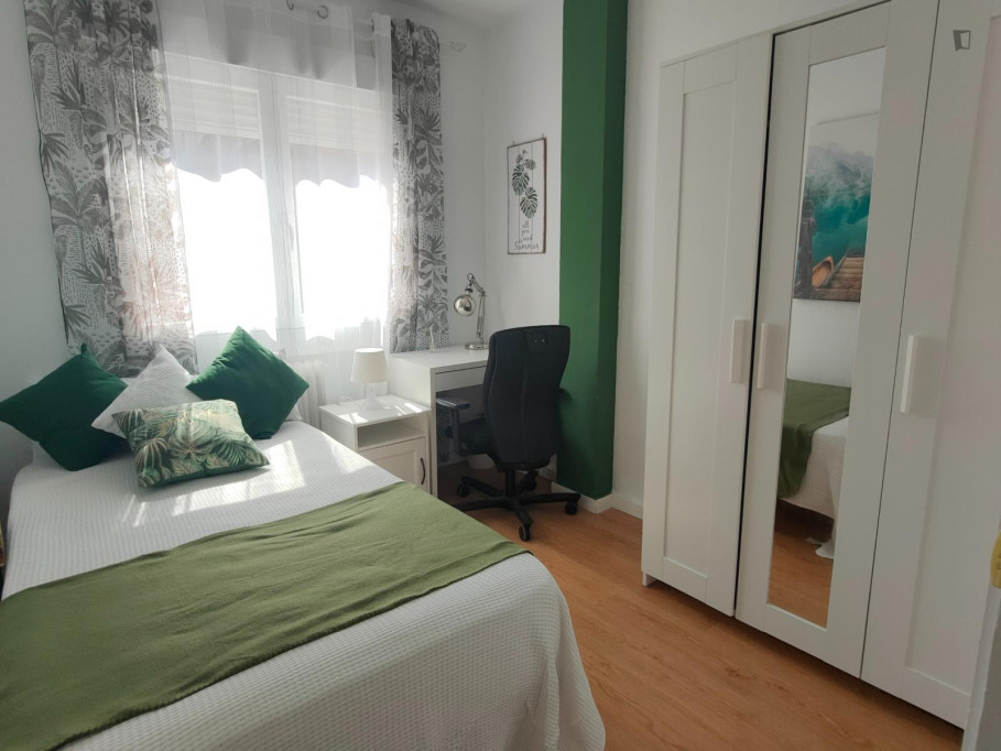 Bright single bedroom in Alcalá de Henares - Madrid - chambre - ImmoJeune