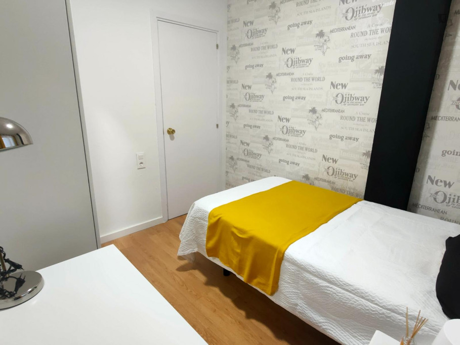Lovely single bedroom in Alcalá de Henares - Madrid - chambre - ImmoJeune