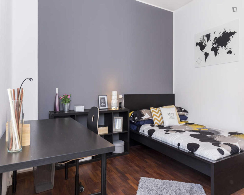 Elegant single bedroom in Washington - Milan - chambre - ImmoJeune