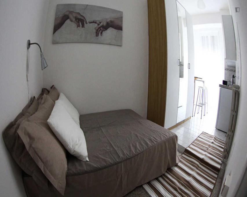 Neat double bedroom in Porta Nuova - Milan - chambre - ImmoJeune