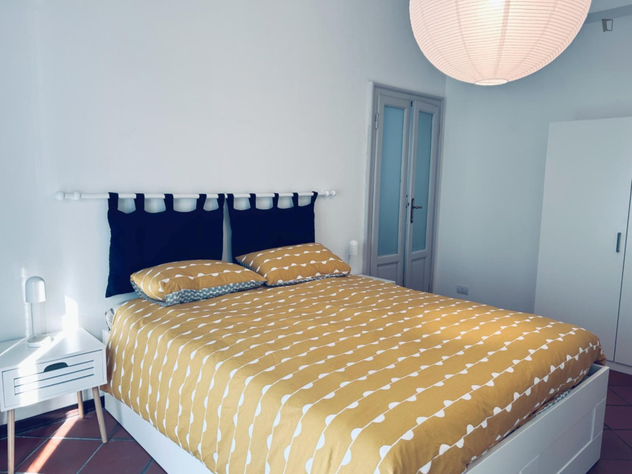 1-bedroom apartment, with outdoor area - Milan - chambre - ImmoJeune