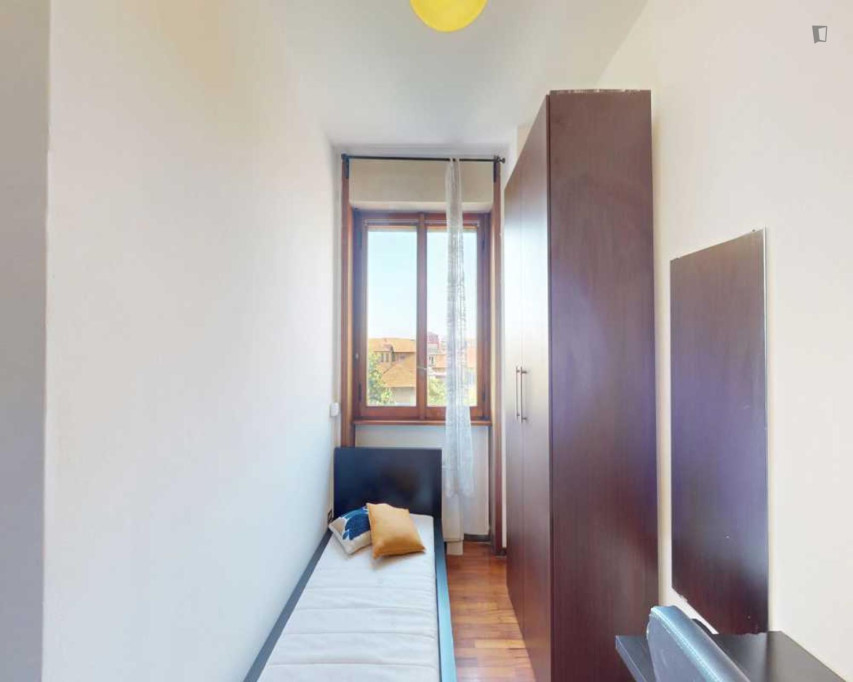 Very cosy single bedroom in Washington - Milan - chambre - ImmoJeune