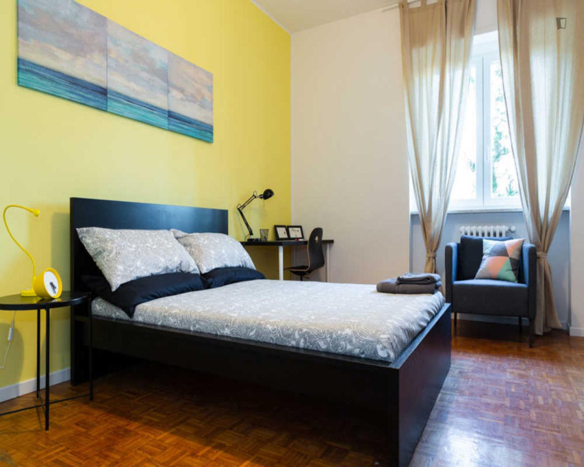 Welcoming Double Ensuite Bedroom in Quartiere degli Olmi - Milan - chambre - ImmoJeune