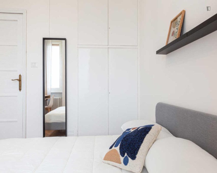 Neat double bedroom near Politecnico di Milano - Milan - chambre - ImmoJeune
