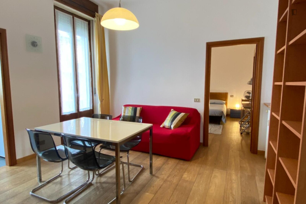 Very neat 1 bedroom apartment near Bolivar metro - Milan - chambre - ImmoJeune