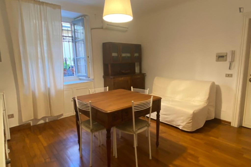 Welcoming 1-bedroom apartment near Università Bocconi - Milan - chambre - ImmoJeune