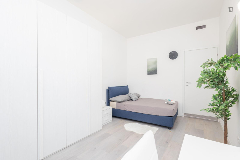 Pleasing double bedroom in central Milan - Milan - chambre - ImmoJeune