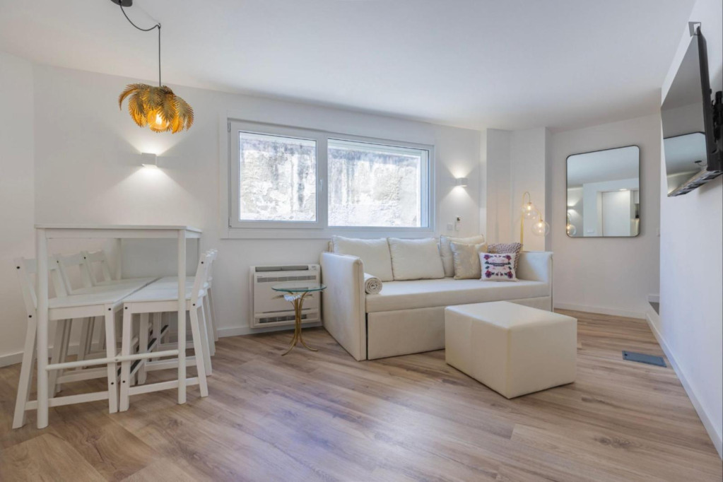 Lovely 2 Bedroom House close to Restauradores Metro - Lisbonne - chambre - ImmoJeune