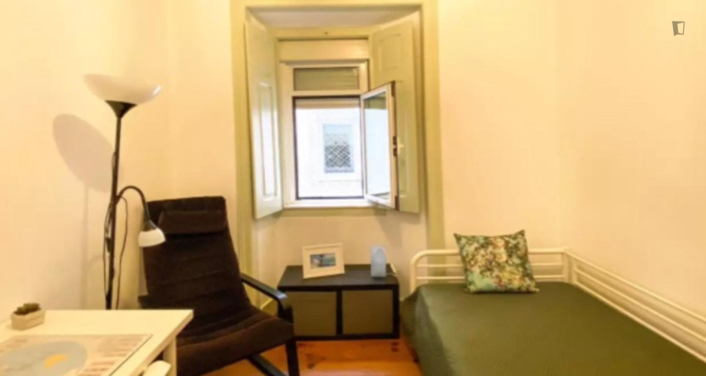 Nice bedroom near Arroios metro station - Lisbonne - chambre - ImmoJeune
