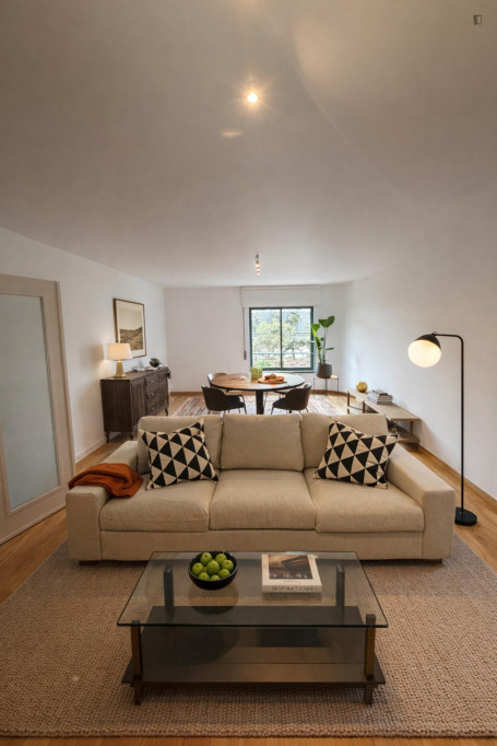 Brilliant 2 Bedroom Apartment close to Belém Tower - Lisbonne - chambre - ImmoJeune