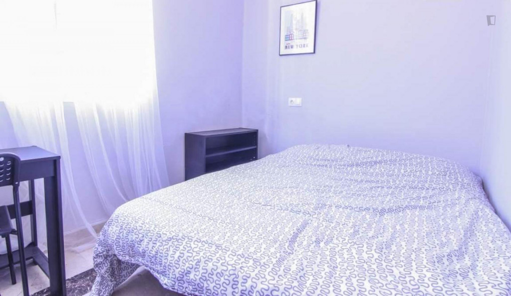 Very cool double bedroom in Els Orriols - Valence - chambre - ImmoJeune