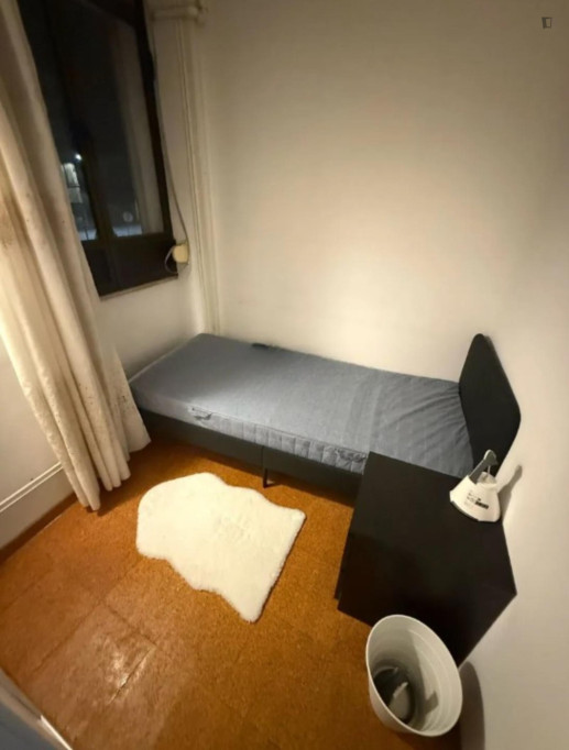 Nice bedroom near Escola de Hotelaria e Turismo - Portalegre - chambre - ImmoJeune