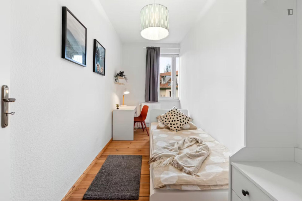 Appealing single bedroom near the Wuhlheide public park - Berlin - chambre - ImmoJeune