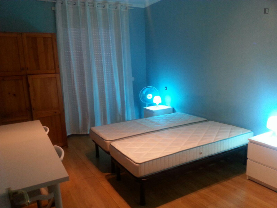 Welcoming Bedroom in a shared apartment - Rome - chambre - ImmoJeune
