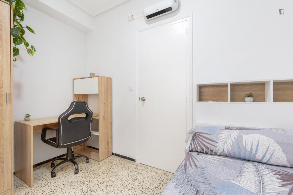 Habitación en ático en Elche - Elche - chambre - ImmoJeune